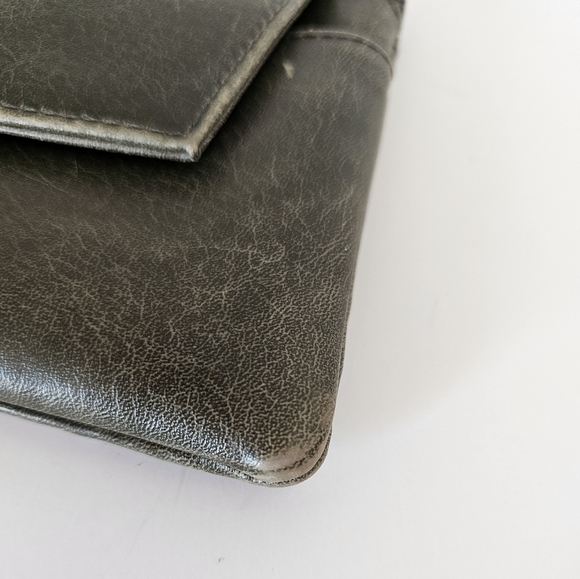 Matt & Nat Green Wristlet Vegan Leather - Picture 6 of 8